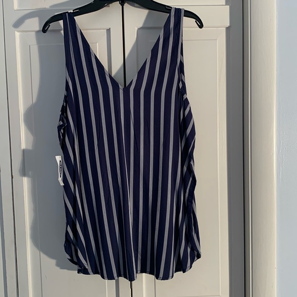 Old Navy Loose Fitting Striped Tank Top 🆕 - Picture 2 of 7